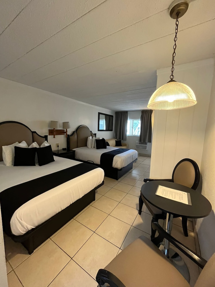 Holiday Isles Resort - photo 30
