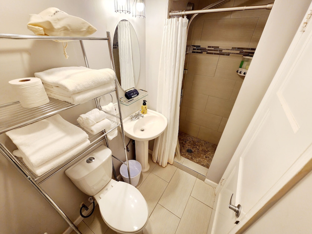 The Sky View Inn - photo 42