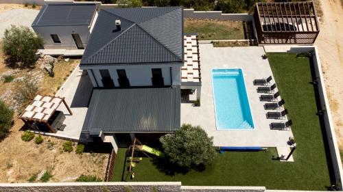 Villa Marko — 4-Star Luxury Hotel in None, Croatia