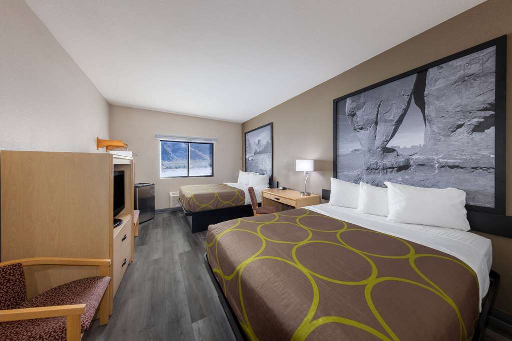 Super 8 by Wyndham Quartzsite AZ - photo 18