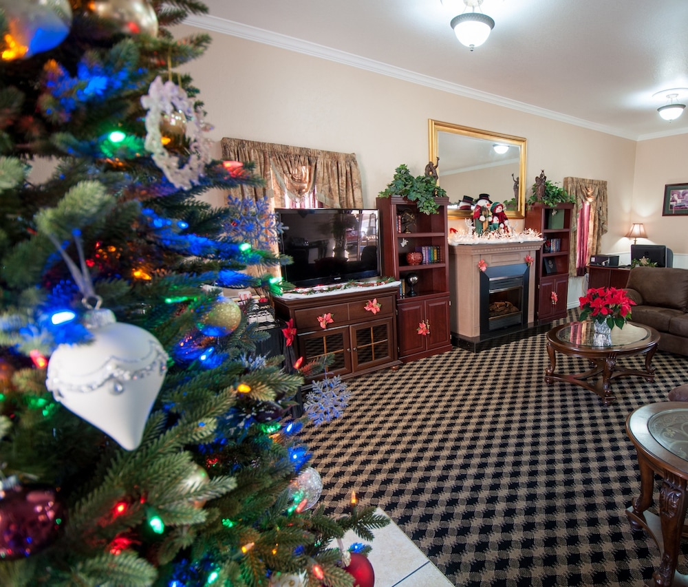 Super 8 by Wyndham Wenatchee - photo 4