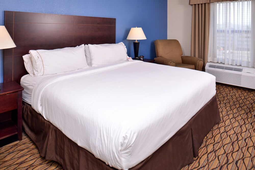 Holiday Inn Express & Suites Central Omaha by IHG - photo 4