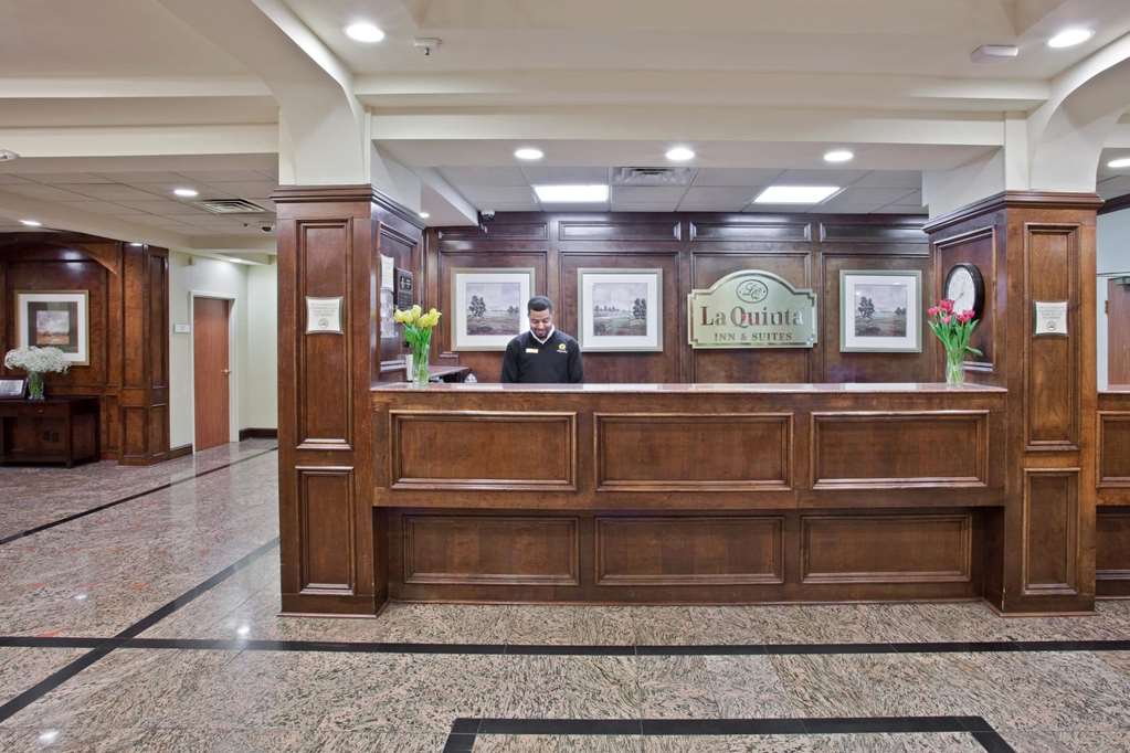 La Quinta Inn Suites Downtown Conference Center - photo 6