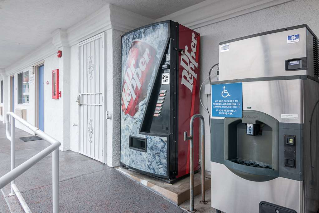 Motel 6 Norwalk CA - photo 35