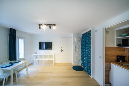 L’atelier Lobau Nancy Studio Elegant En Centre Ville in Nancy, France