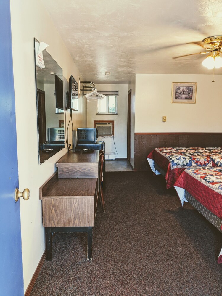 In Town Inn - photo 5