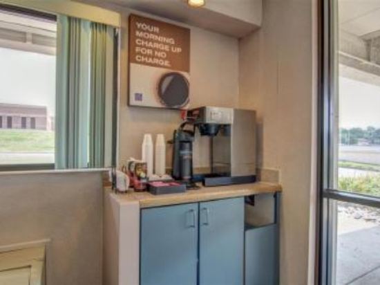 Red Roof Inn St Louis Florissant - featured photo