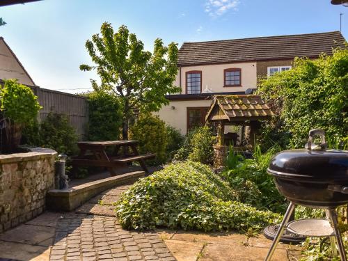 Honeysuckle Cottage — 4-Star Luxury Hotel in Great Yarmouth, United Kingdom
