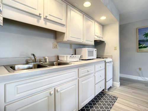 MC315 Mariner's Cove by RedAwning - photo 20