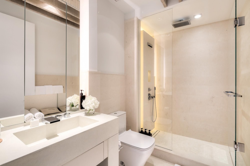 Ultra Luxe Direct Ocean Penthouse at 1 Hotel - photo 14