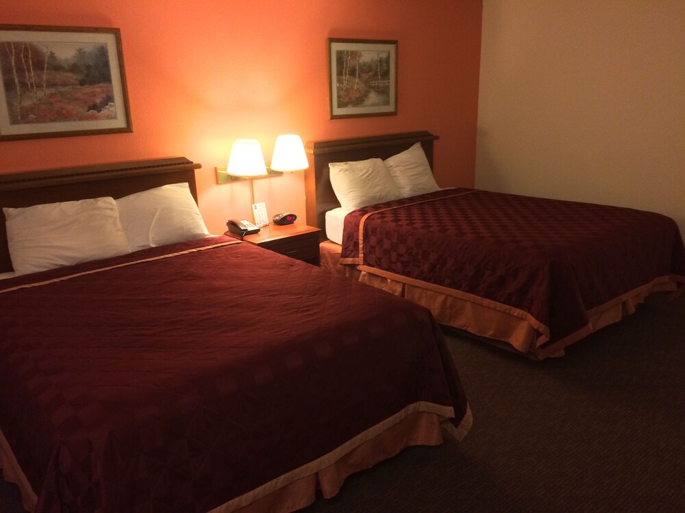 The Varsity Inn North - photo 6