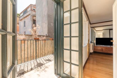 Piede Charming Apartment — 4-Star Luxury Hotel in Rome, Italy