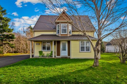 Historic 3BR W Modern Comforts In Holyrood in Unknown City, Canada