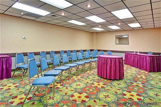 Holiday Inn Hotel & Suites Tucson Airport North - photo 4