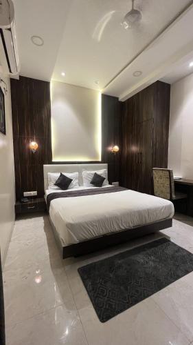 Hotel Ranjeet in Ahmadnagar, India