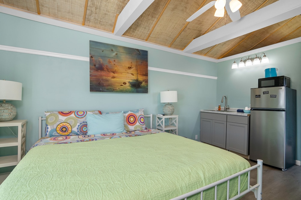 Latitude 26 Waterfront Resort & Marina - photo 38
