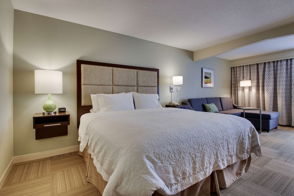 Hampton Inn Warner Robins - photo 13