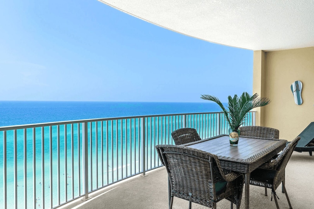 Emerald Isle Resort 1409 Beachfront Access Chairs Incl Pool Ocean Views - photo 3