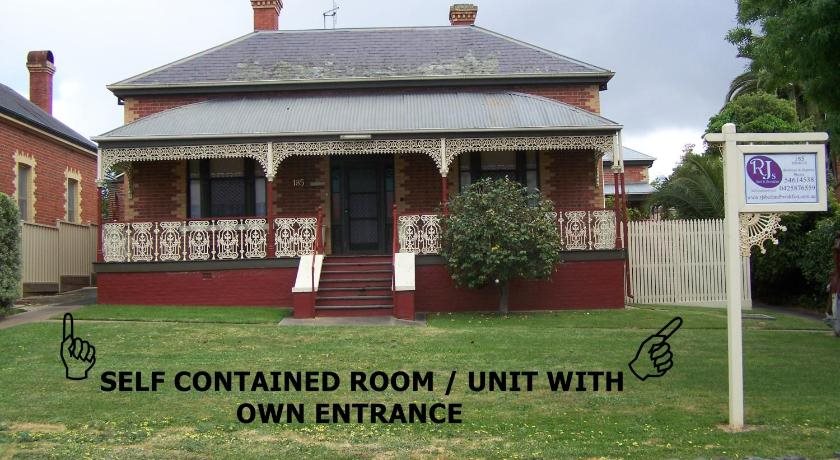 RJ's Bed & Breakfast — 4-Star Luxury Hotel in Maryborough, Australia