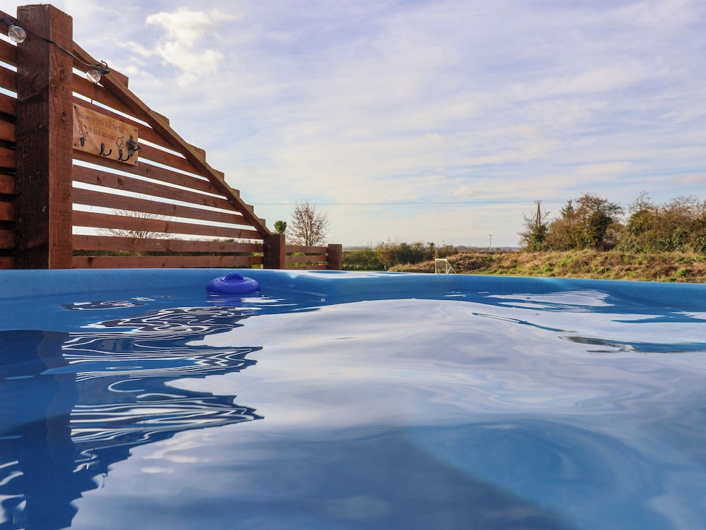 Mischief - carbon neutral hotel in Driffield