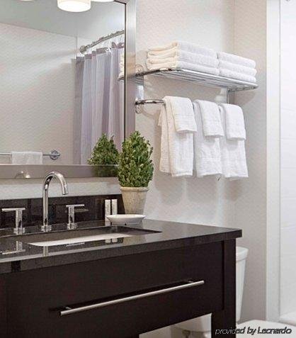 TownePlace Suites Burlington Williston - photo 3