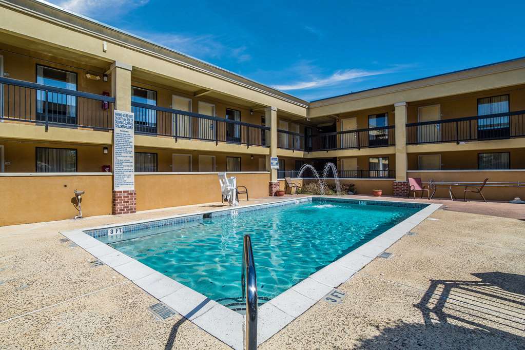Quality Inn & Suites Conference Center Statesboro Historic District - photo 23
