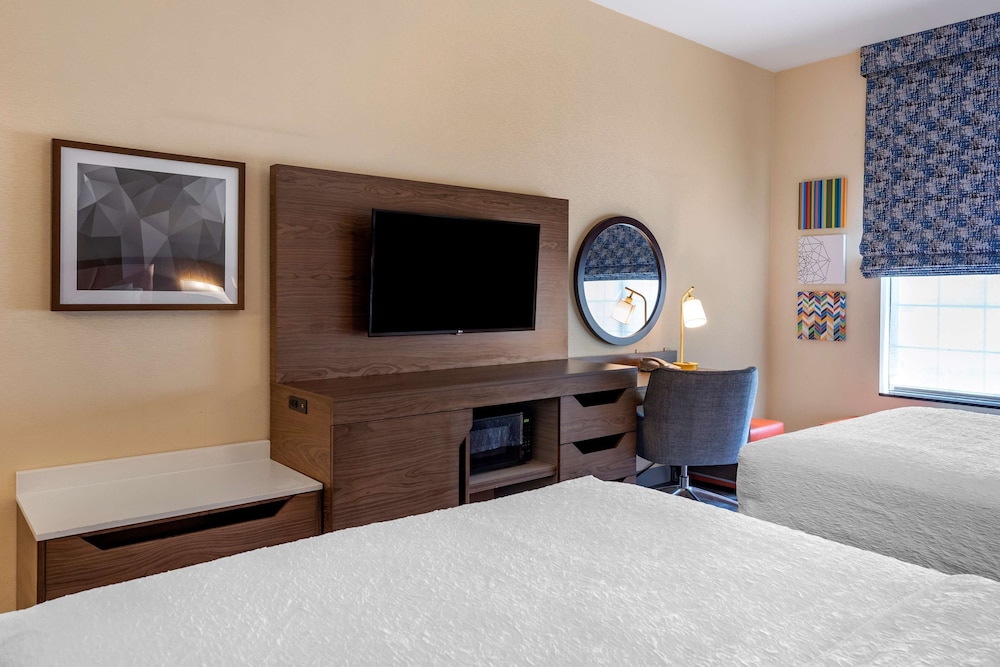 Hampton Inn Norco Corona Eastvale - photo 22