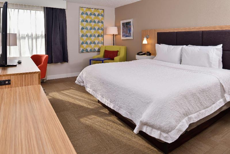 Hampton Inn Greensboro East - photo 11