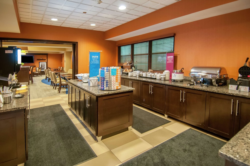 Hampton Inn Metairie - photo 24