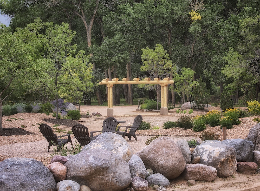 The Abiquiu Inn - photo 93