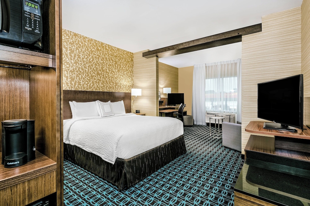 Fairfield Inn & Suites by Marriott Van Canton Area - photo 4