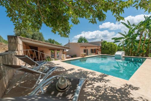 Villa Alcudiola — 4-Star Luxury Hotel in Santa Margalida, Spain