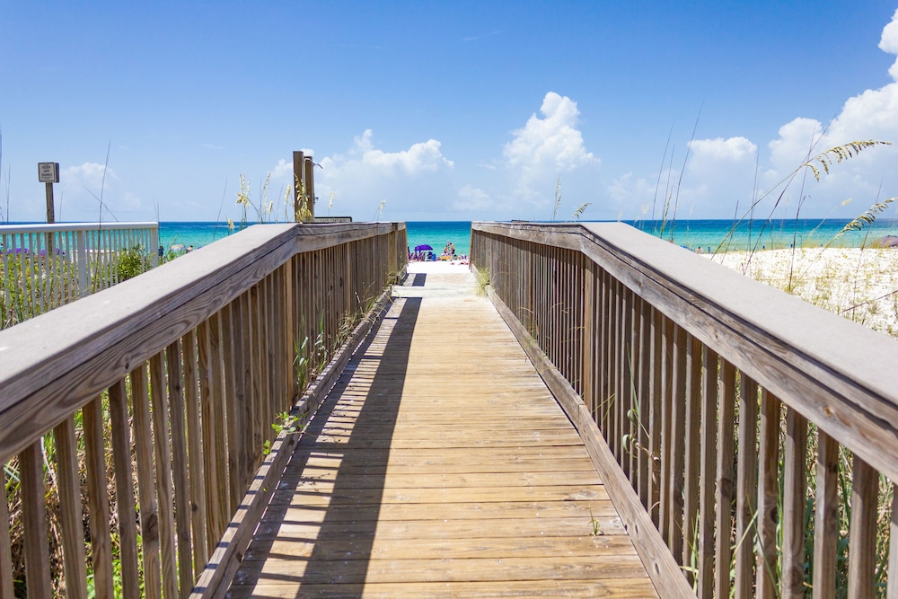 Hampton Inn Ft. Walton Beach - photo 53