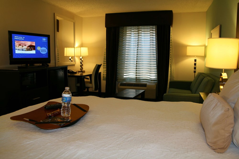 Hampton Inn Shreveport Airport - photo 22