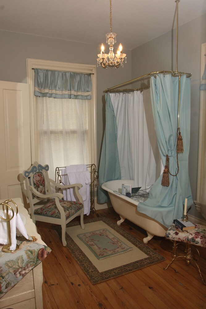 Apple Tree Lane Bed & Breakfast - photo 15
