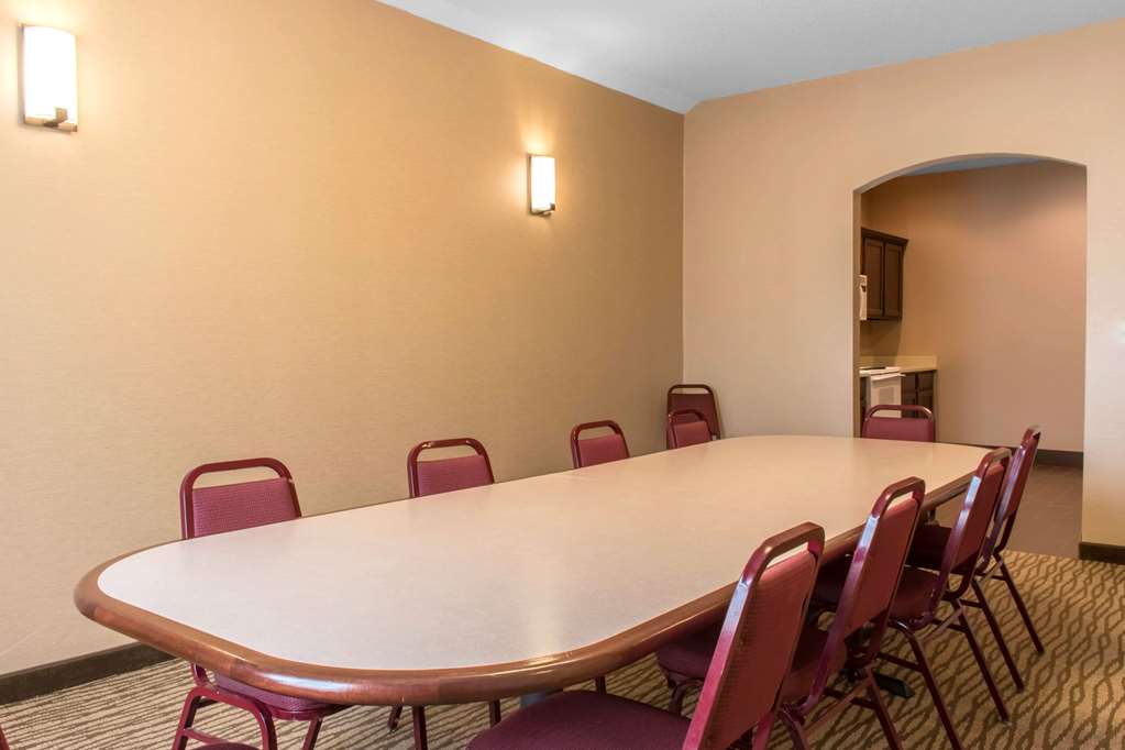 Comfort Suites Scranton near Montage Mountain - photo 24