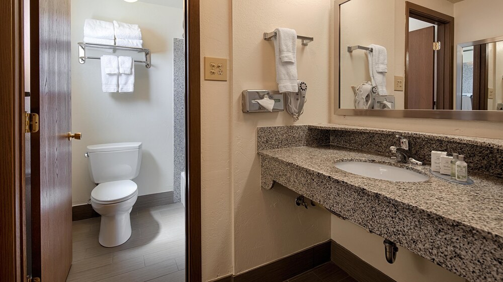 Best Western Paradise Inn - photo 8