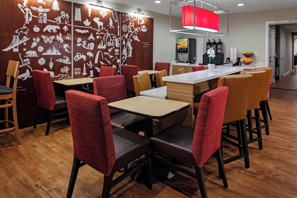 TownePlace Suites by Marriott Dallas Plano Legacy - photo 19
