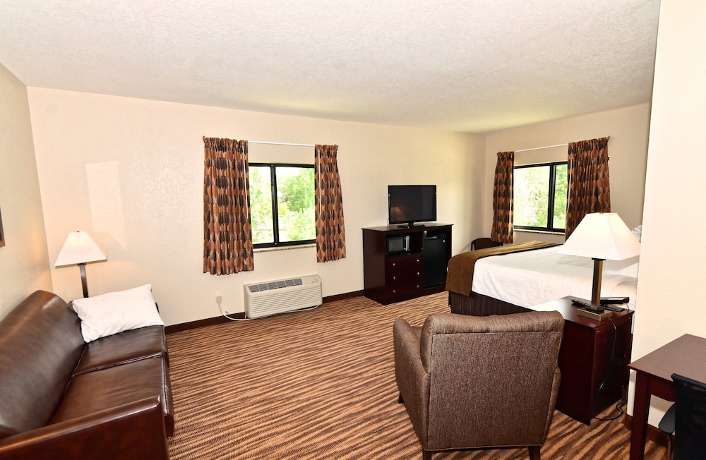 Cobblestone Inn & Suites Clarion - photo 52