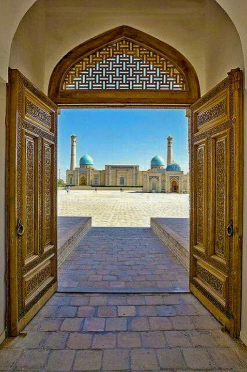 Spacious Apartment in Central Touristic Location — 4-Star Luxury Hotel in Tashkent, Uzbekistan