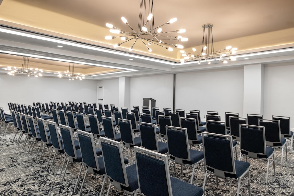 Embassy Suites Hotel Birmingham - photo 36