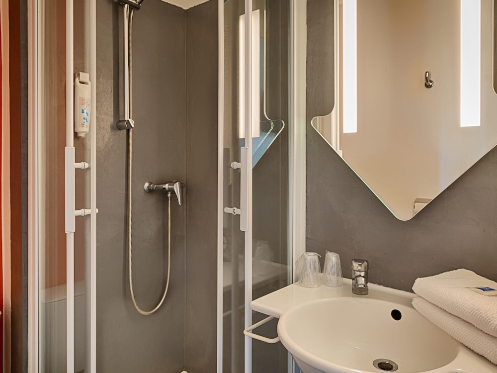 ibis budget Redon — Redon — photo 3