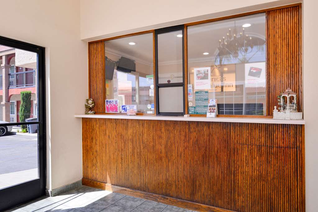 Americas Best Value Inn Rialto - photo 4