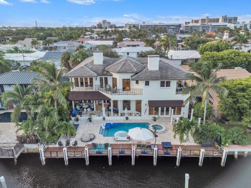 Luxury Home Villa D' Amore Southern Florida Paradise sleeps 12 villa — 4-Star Luxury Hotel in Fort Lauderdale, United States
