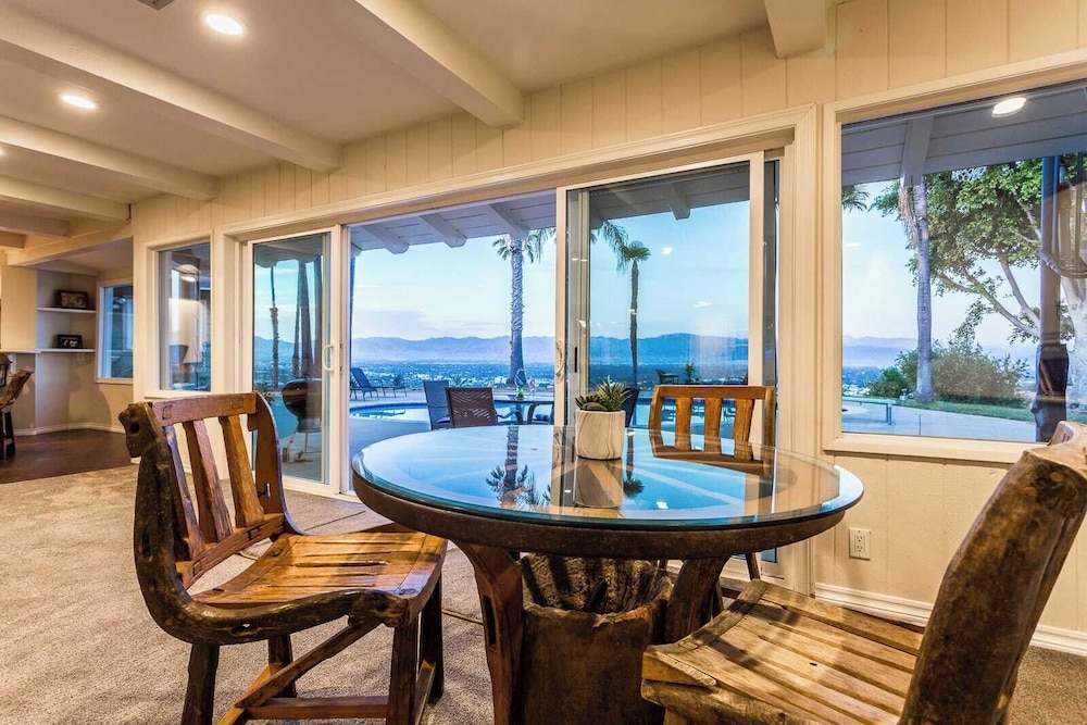 Oak Hills by Avantstay Panoramic View Pool Spa - photo 32