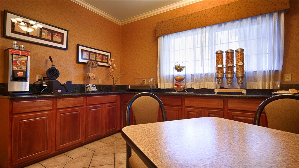 Best Western Henrietta Inn & Suites - photo 15