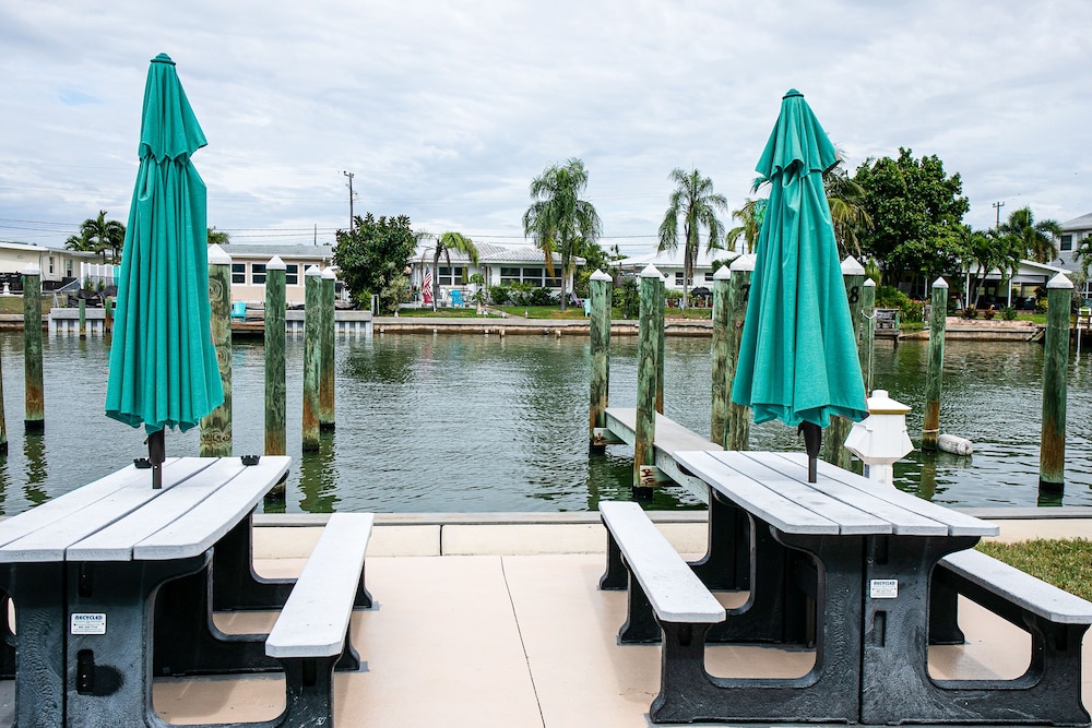 The Bayside Inn & Marina - photo 41