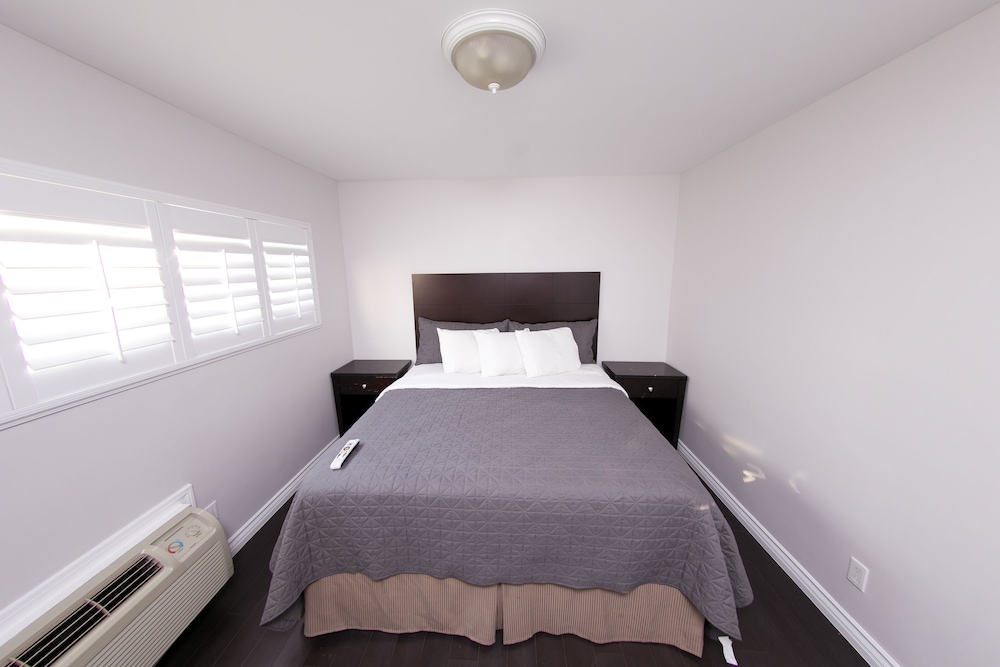 Metropolitan Inn & Suites - photo 24