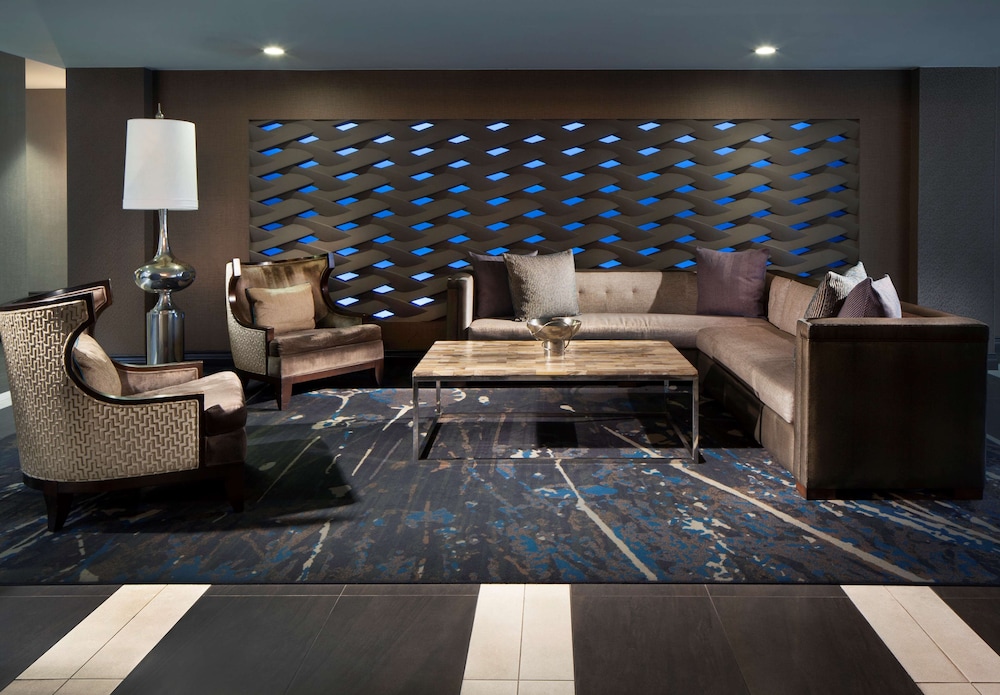 Embassy Suites by Hilton Houston Near the Galleria - photo 3