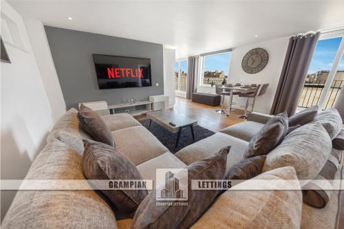 Mearns Street Penthouse Grampian Lettings Ltd — 4-Star Luxury Hotel in Aberdeen, United Kingdom